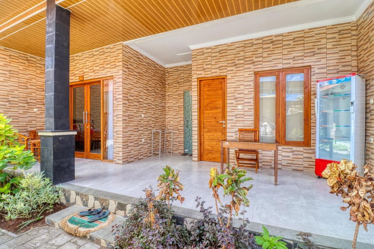 Nibugi Guest House Toyapakeh Εξωτερικό φωτογραφία